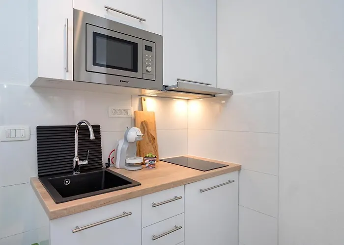 Smart & Cozy - Zf Hvar Lägenhet