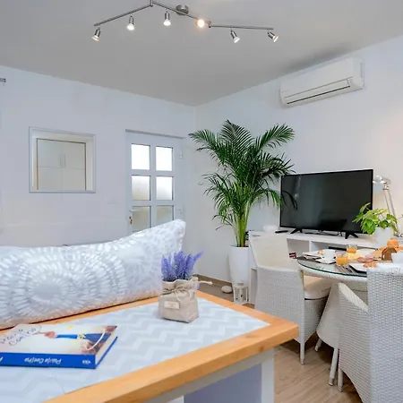 Smart & Cozy - Zf Hvar Apartment