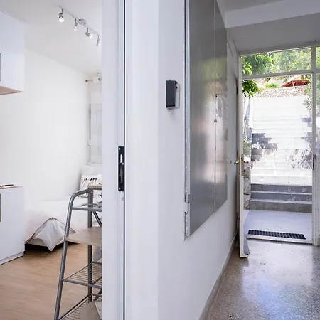 Апартаменти Smart & Cozy - Zf Hvar *